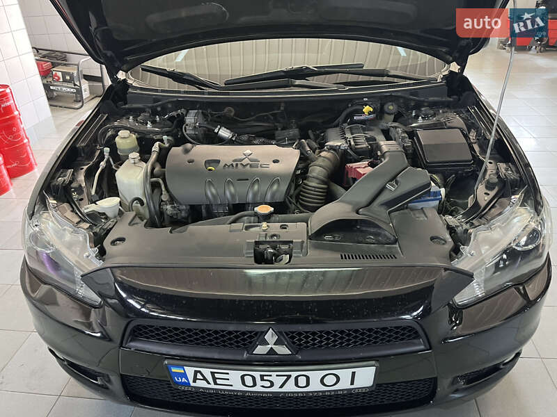 Седан Mitsubishi Lancer 2008 в Днепре