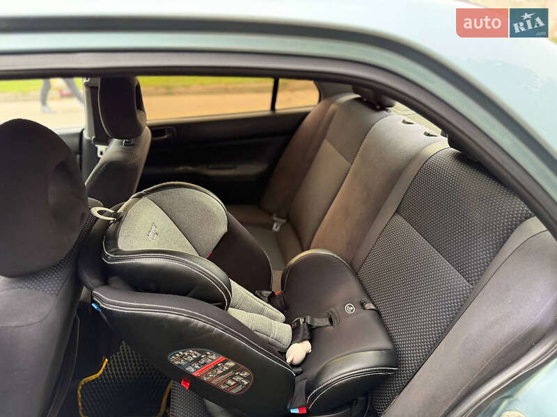 Седан Mitsubishi Lancer 2006 в Запоріжжі