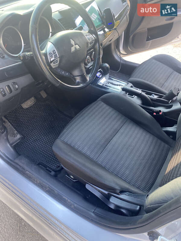 Седан Mitsubishi Lancer 2012 в Дніпрі