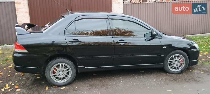 Седан Mitsubishi Lancer 2005 в Лубнах