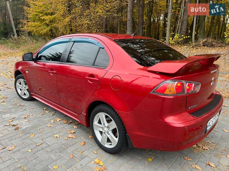 Седан Mitsubishi Lancer 2008 в Луцке