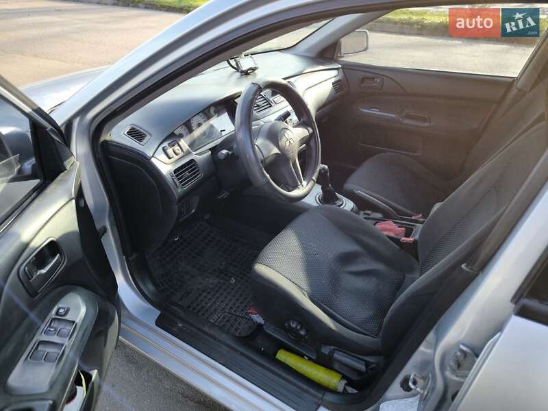 Седан Mitsubishi Lancer 2006 в Харкові