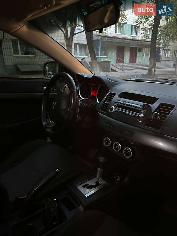 Седан Mitsubishi Lancer 2007 в Киеве