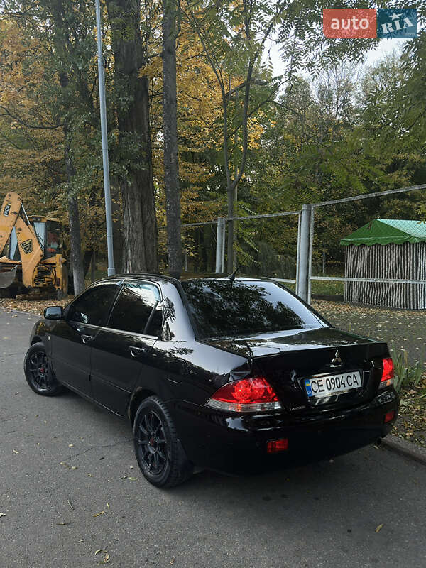 Седан Mitsubishi Lancer 2006 в Черновцах