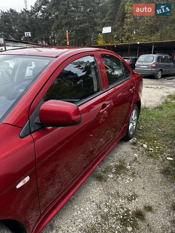 Седан Mitsubishi Lancer 2008 в Киеве