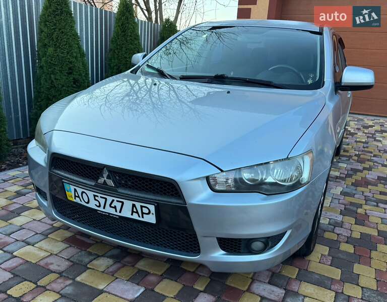 Седан Mitsubishi Lancer 2008 в Ужгороде