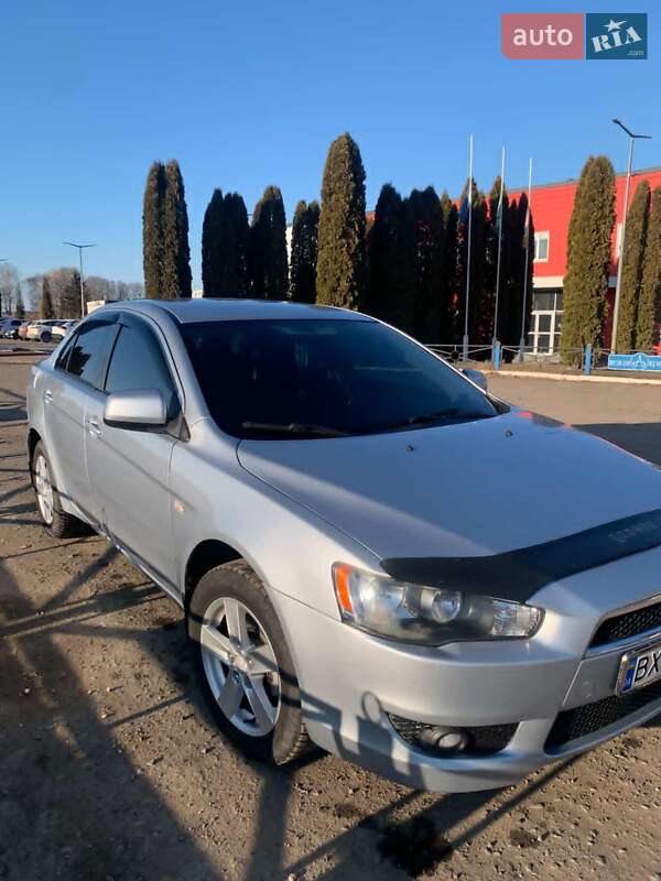 Седан Mitsubishi Lancer 2008 в Хмельницком