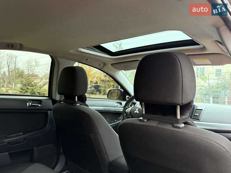 Седан Mitsubishi Lancer 2008 в Одессе