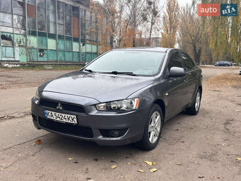 Седан Mitsubishi Lancer 2009 в Киеве фото 3 Седан Mitsubishi Lancer 2009 в Киеве