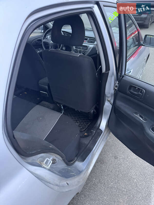 Седан Mitsubishi Lancer 2008 в Киеве