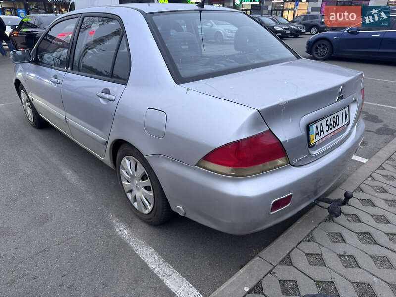 Седан Mitsubishi Lancer 2008 в Киеве