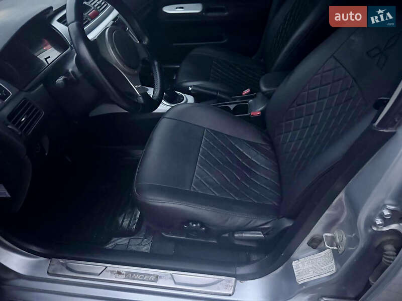 Седан Mitsubishi Lancer 2005 в Житомире