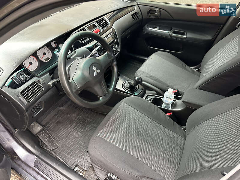 Седан Mitsubishi Lancer 2007 в Києві