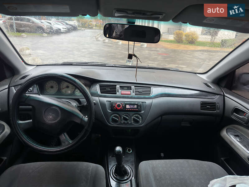 Седан Mitsubishi Lancer 2005 в Києві