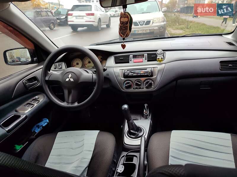 Седан Mitsubishi Lancer 2006 в Киеве