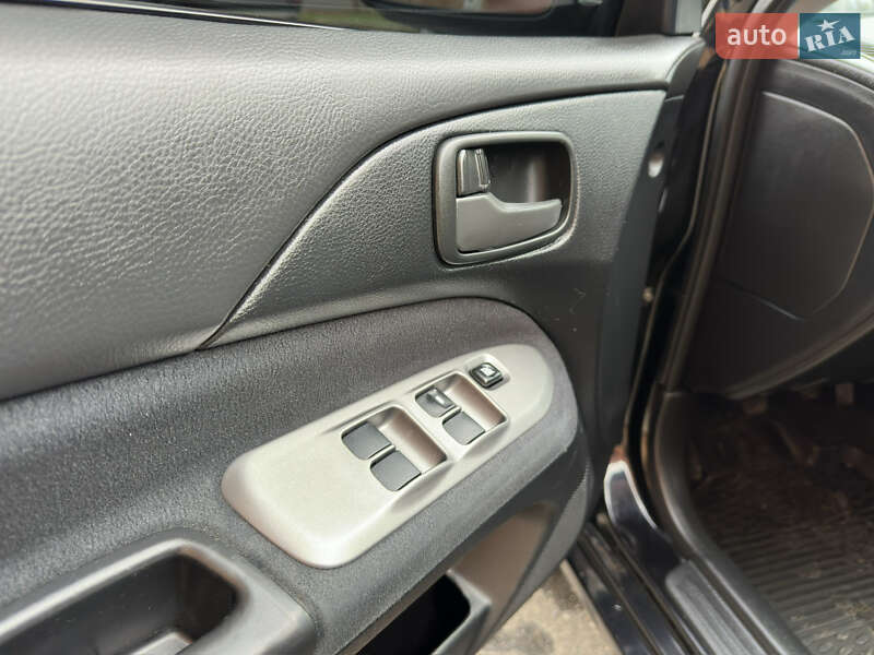 Седан Mitsubishi Lancer 2007 в Одессе