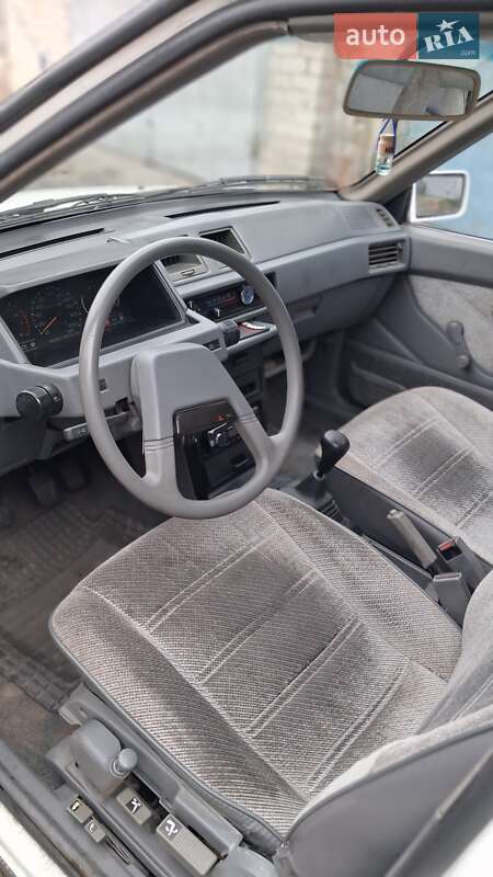 Седан Mitsubishi Lancer 1988 в Світловодську фото 6 Седан Mitsubishi Lancer 1988 в Світловодську