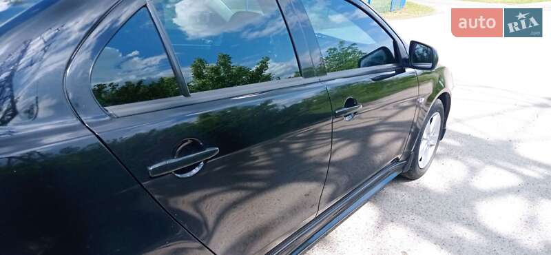 Хетчбек Mitsubishi Lancer 2008 в Львові фото 42 Хетчбек Mitsubishi Lancer 2008 в Львові