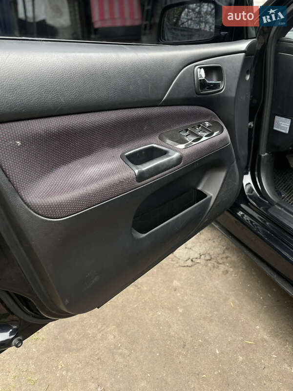 Седан Mitsubishi Lancer 2006 в Черкасах