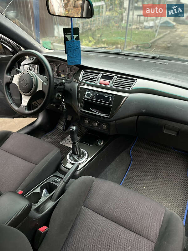 Седан Mitsubishi Lancer 2006 в Черкасах