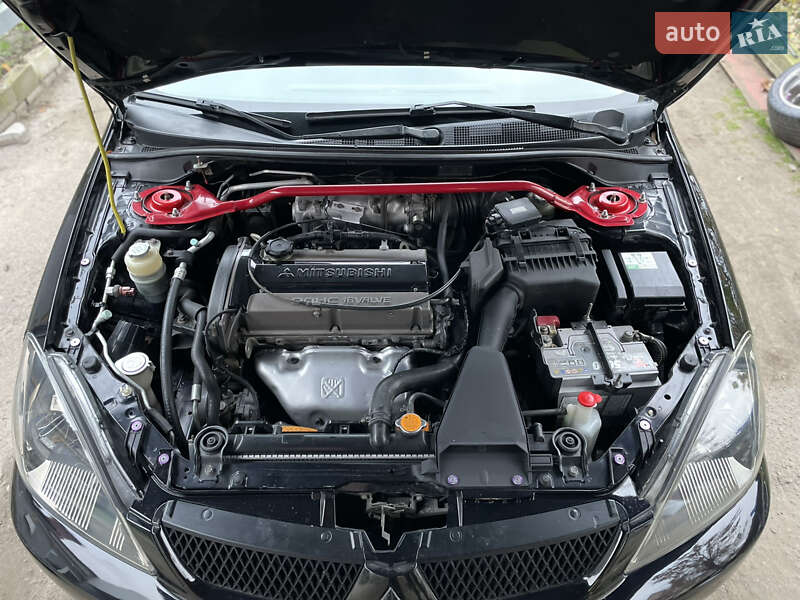 Седан Mitsubishi Lancer 2006 в Черкасах