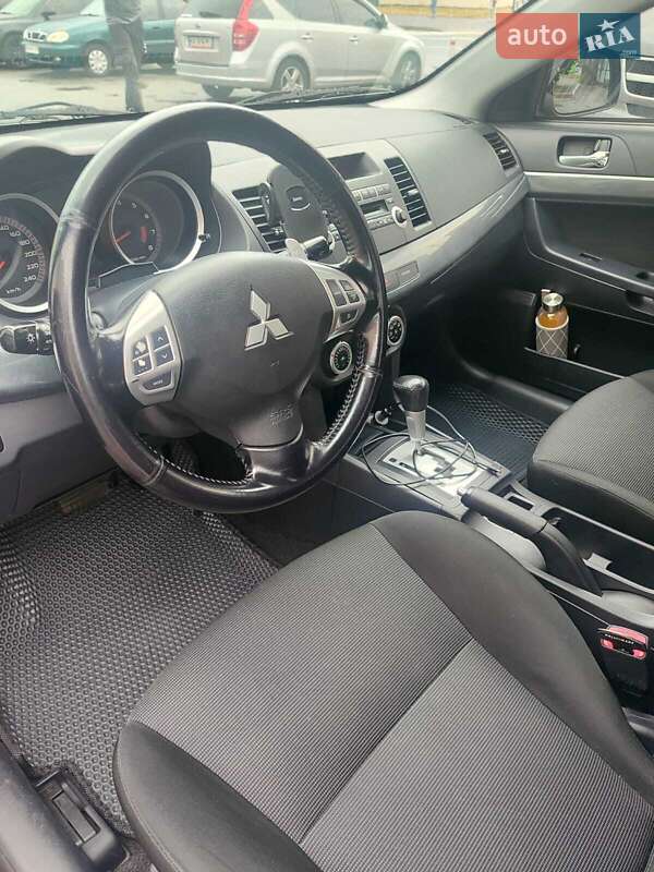 Седан Mitsubishi Lancer 2008 в Києві фото 12 Седан Mitsubishi Lancer 2008 в Києві