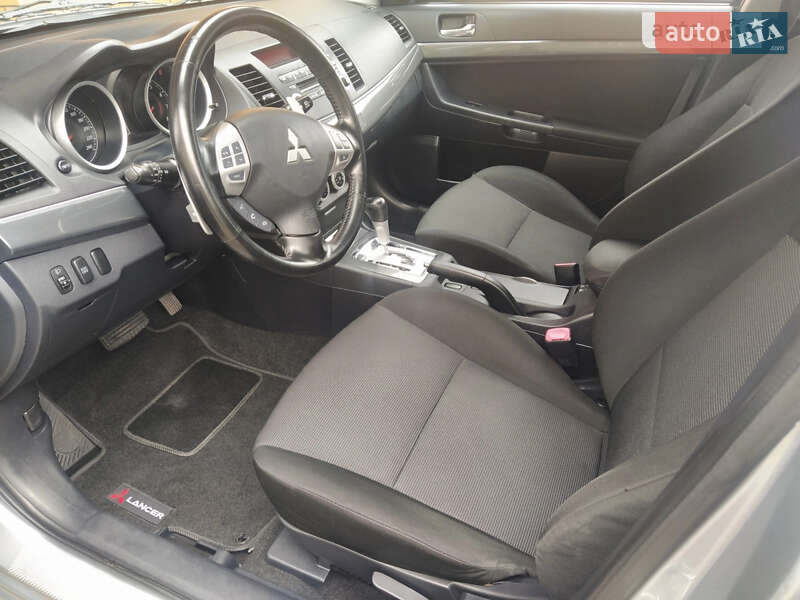 Хетчбек Mitsubishi Lancer 2008 в Луцьку фото 6 Хетчбек Mitsubishi Lancer 2008 в Луцьку