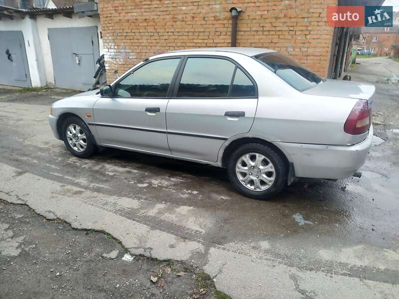 Седан Mitsubishi Lancer 1996 в Хмельницькому