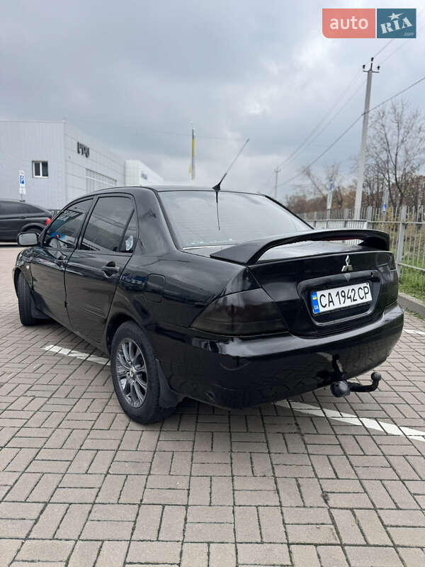 Седан Mitsubishi Lancer 2006 в Броварах