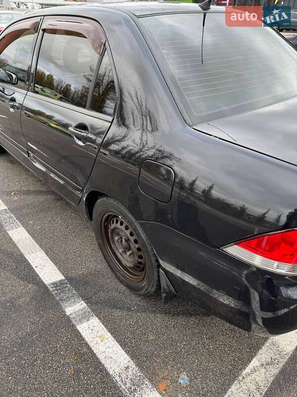 Седан Mitsubishi Lancer 2008 в Киеве