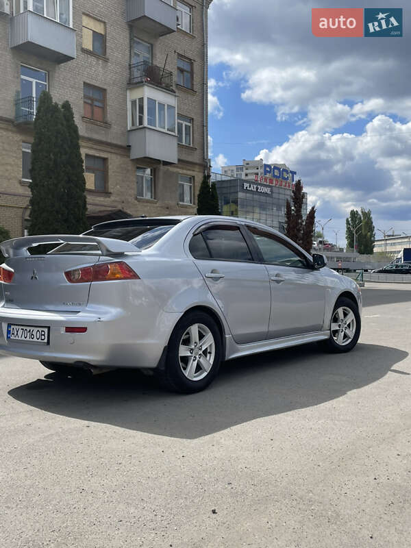 Седан Mitsubishi Lancer 2008 в Харькове