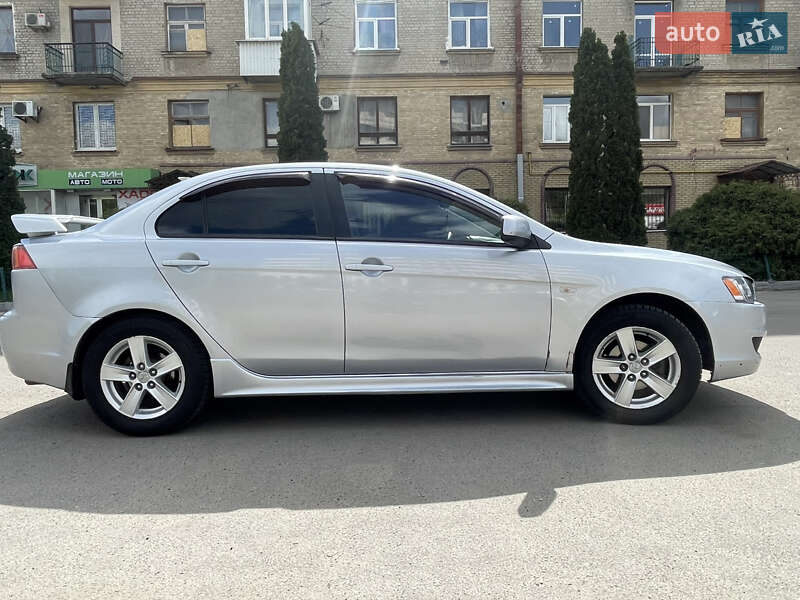 Седан Mitsubishi Lancer 2008 в Харькове