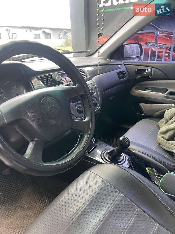 Седан Mitsubishi Lancer 2004 в Стебнику фото 13 Седан Mitsubishi Lancer 2004 в Стебнику