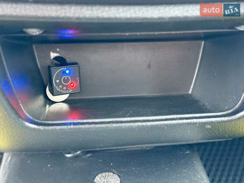 Седан Mitsubishi Lancer 2007 в Киеве