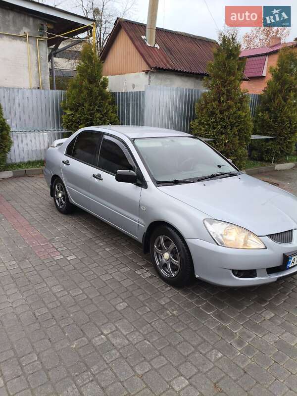 Mitsubishi Lancer 2004