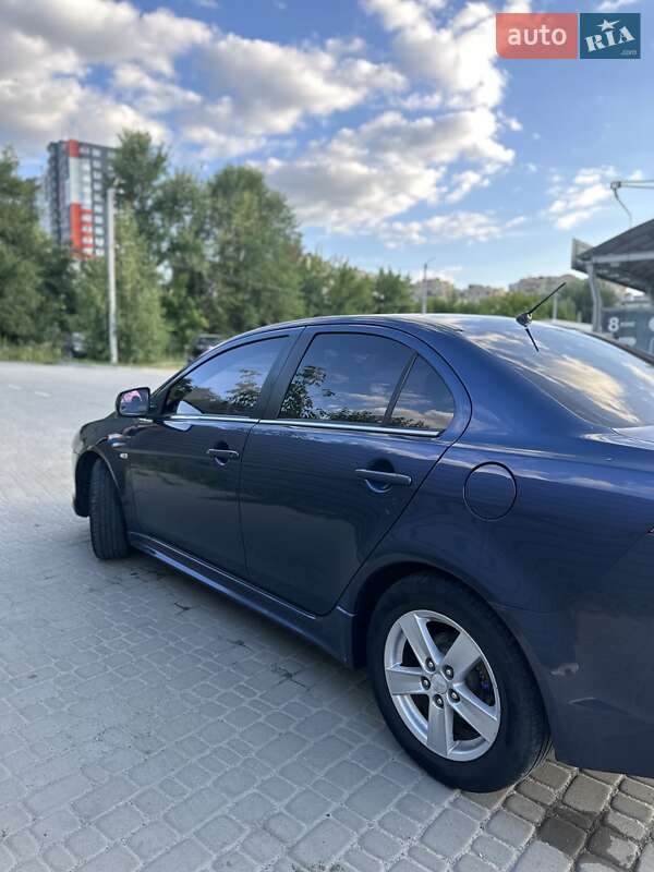 Седан Mitsubishi Lancer 2008 в Києві фото 3 Седан Mitsubishi Lancer 2008 в Києві