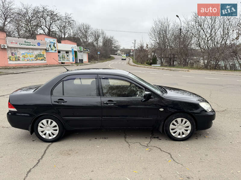 Седан Mitsubishi Lancer 2009 в Умані