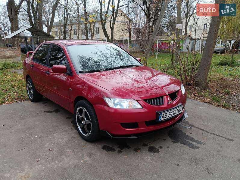 Седан Mitsubishi Lancer 2004 в Вінниці