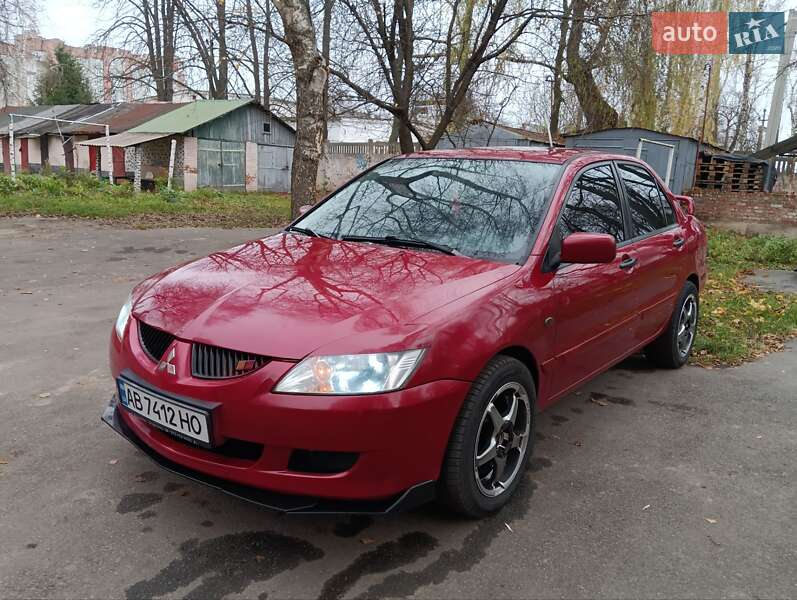 Седан Mitsubishi Lancer 2004 в Вінниці