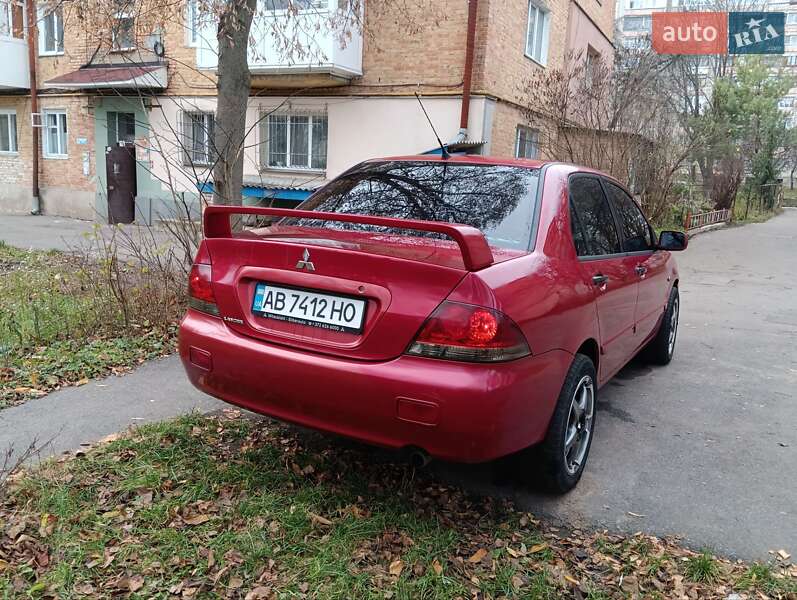 Седан Mitsubishi Lancer 2004 в Вінниці