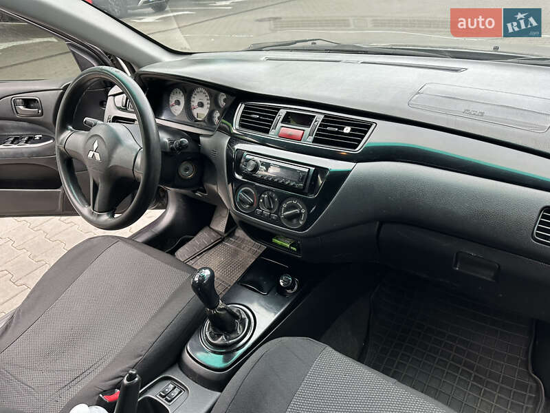 Седан Mitsubishi Lancer 2007 в Киеве фото 26 Седан Mitsubishi Lancer 2007 в Киеве