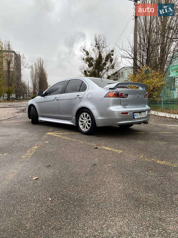 Седан Mitsubishi Lancer 2012 в Киеве