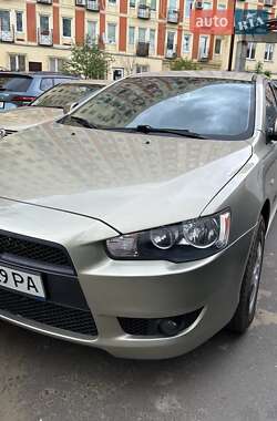 Седан Mitsubishi Lancer 2008 в Киеве
