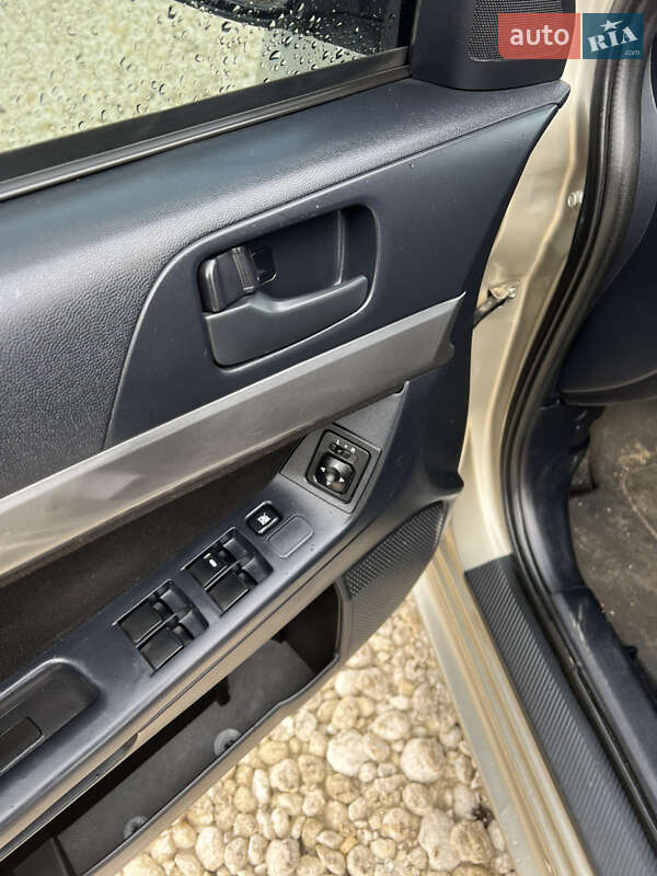 Седан Mitsubishi Lancer 2011 в Львові