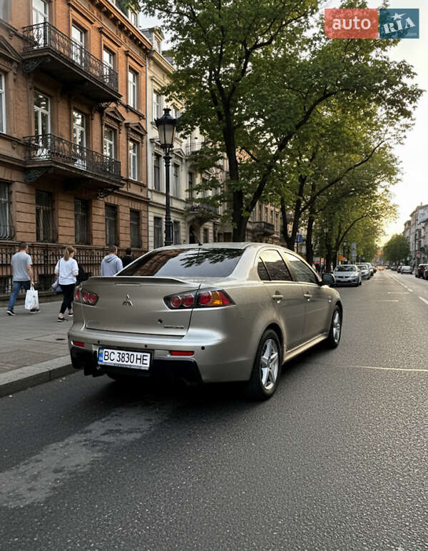 Седан Mitsubishi Lancer 2011 в Львові