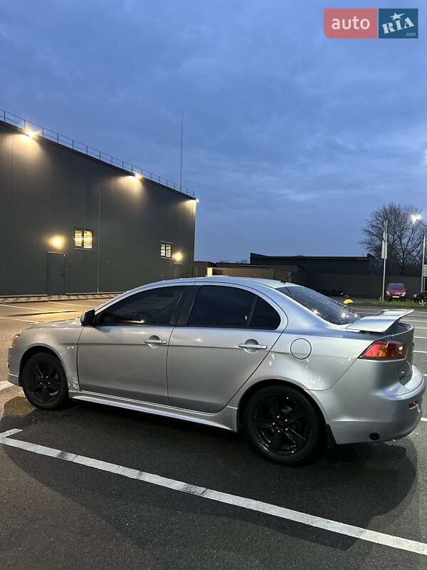 Седан Mitsubishi Lancer 2008 в Києві