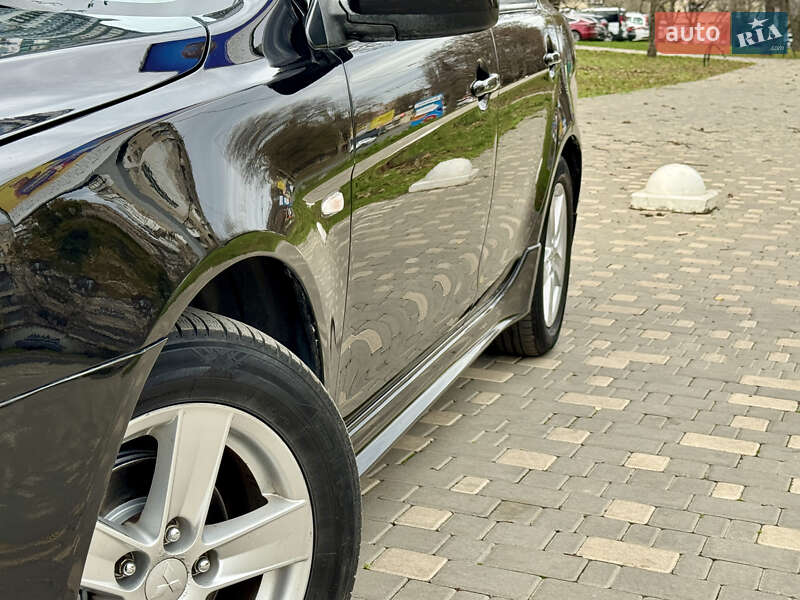 Седан Mitsubishi Lancer 2009 в Одесі
