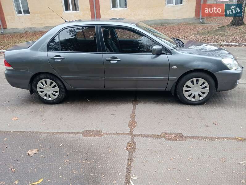 Седан Mitsubishi Lancer 2008 в Острозі