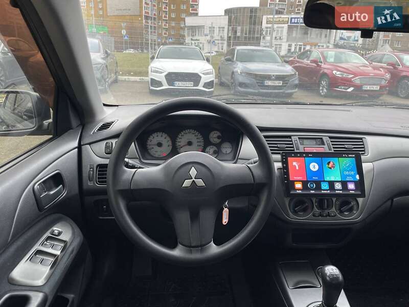 Седан Mitsubishi Lancer 2008 в Києві