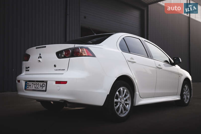 Седан Mitsubishi Lancer 2014 в Білгороді-Дністровському